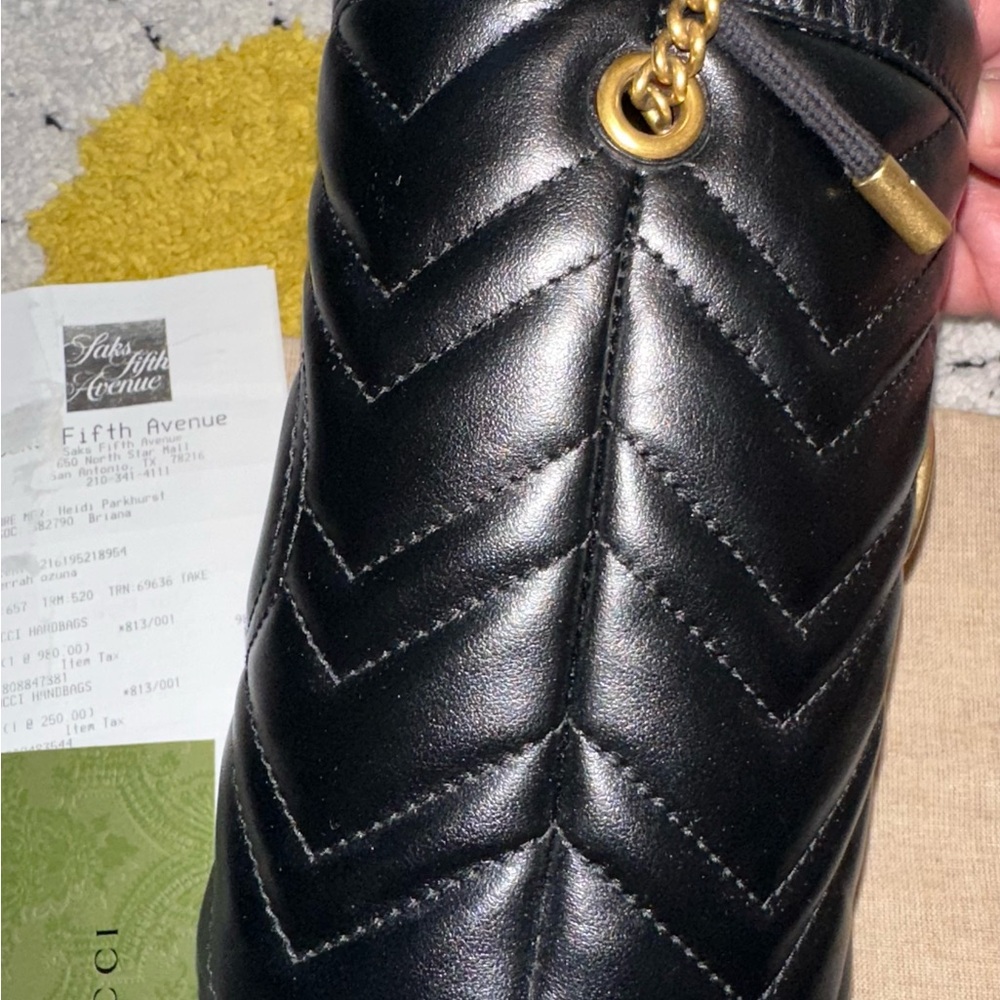 Gucci Marmont Bucket Bag - Picture 7 of 16